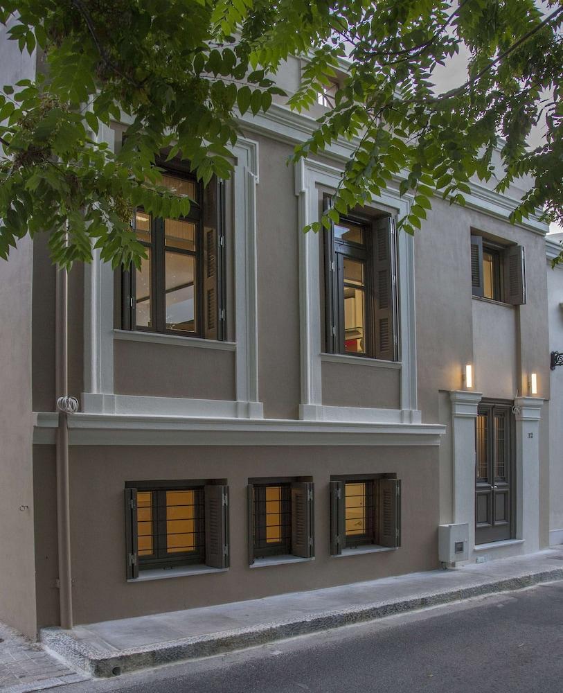 Tripodon Plaka In The Shade Of Acropolis By Ghh Villa Athens Exterior photo